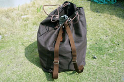 h (Protective gear bag)